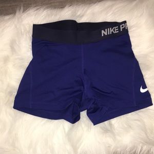NIKE PRO’S